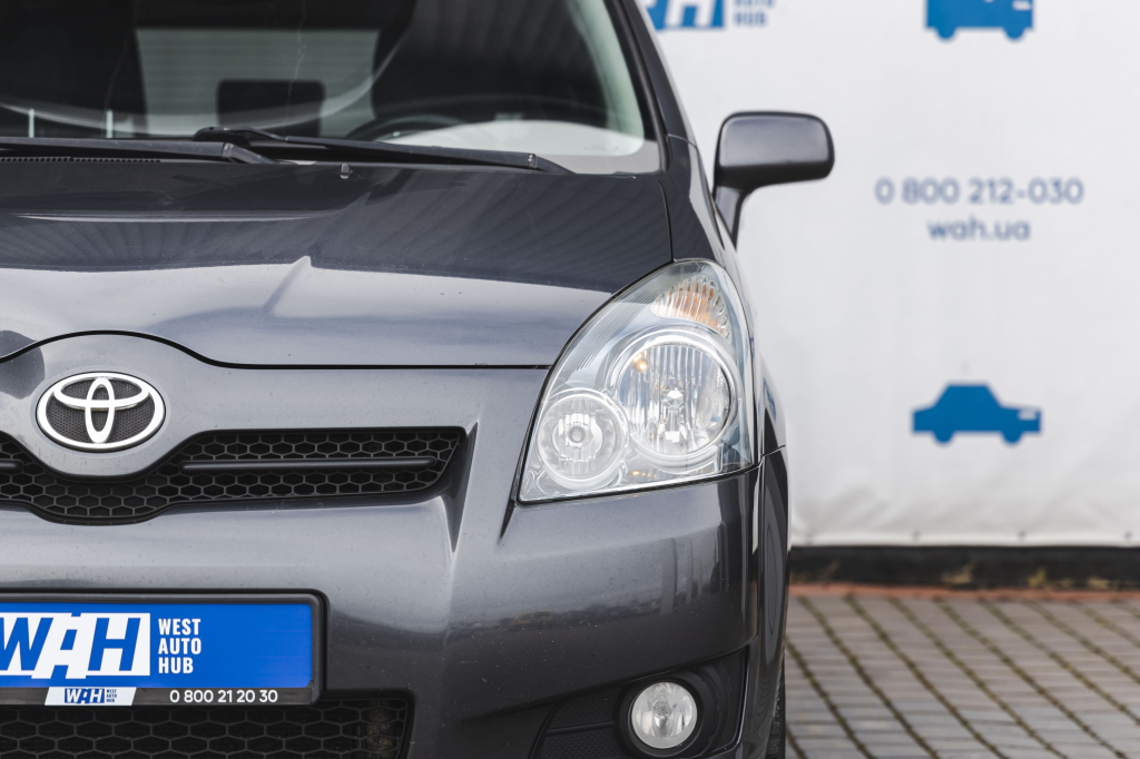 Toyota Corolla Verso 2007 фото 3