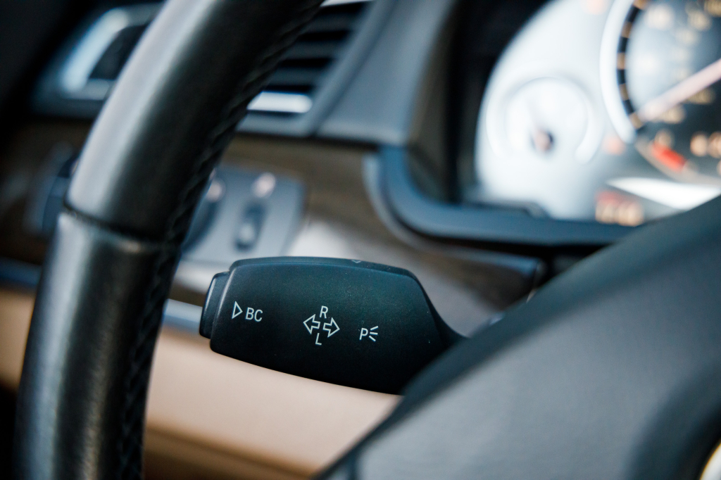 BMW 740 Li 2011 photo 23