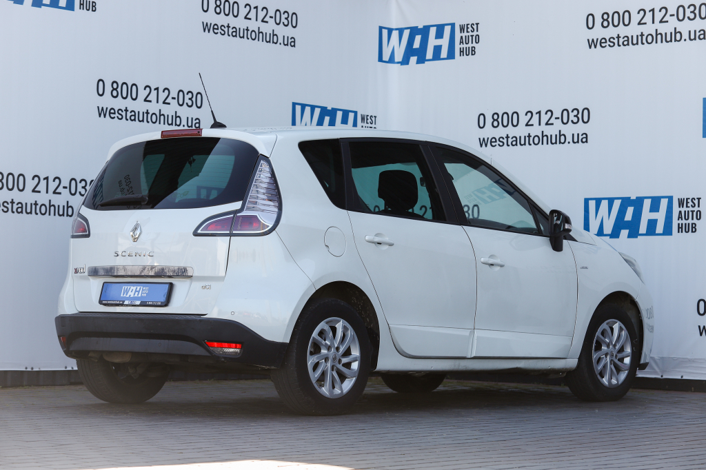 Renault Scenic 2015 фото 36