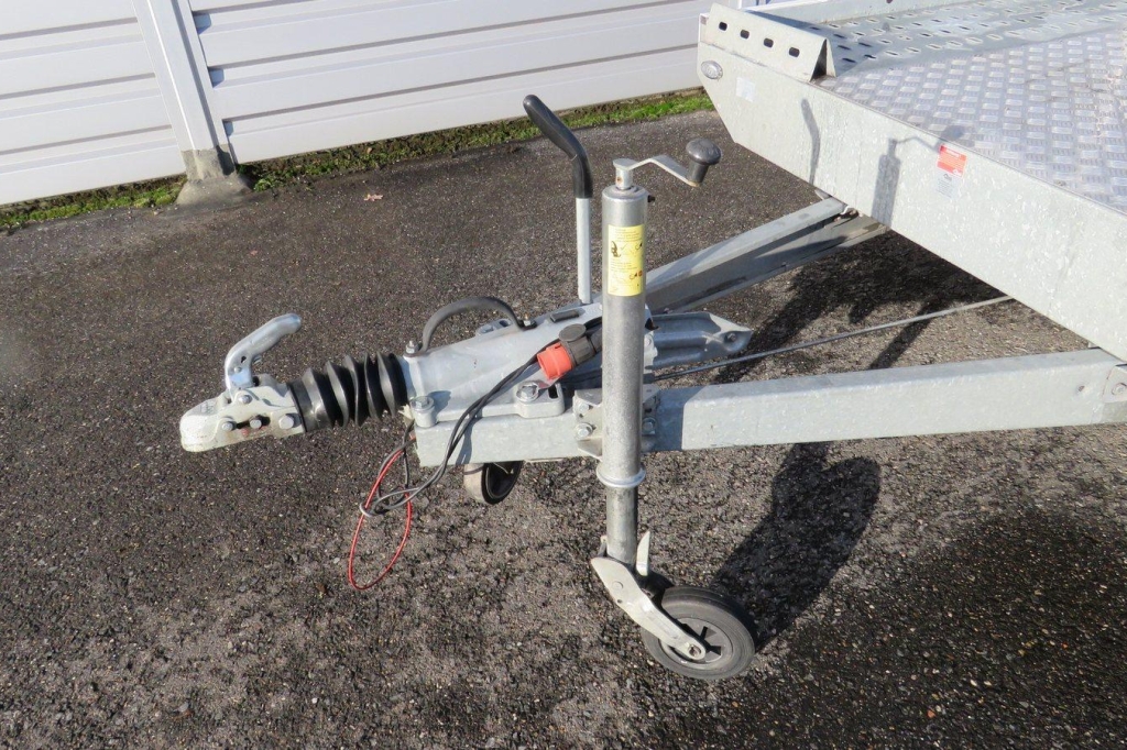 Blyss Anhänger Jupiter 2017 фото 3