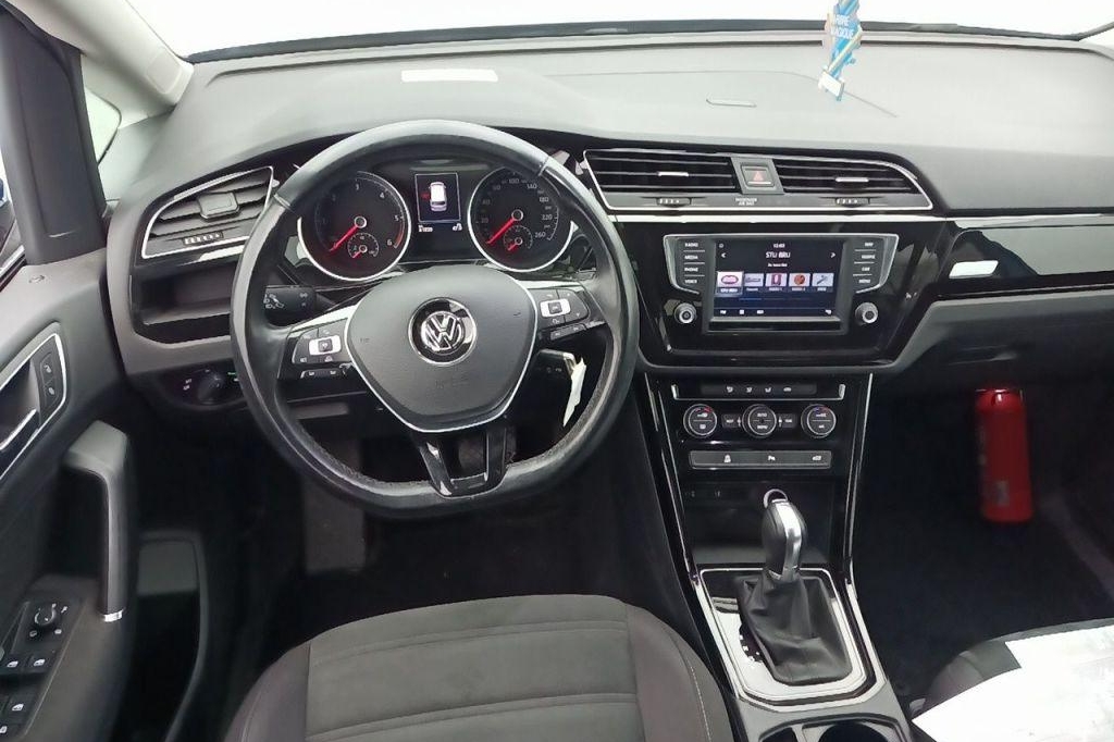 Volkswagen Touran 2017 фото 8