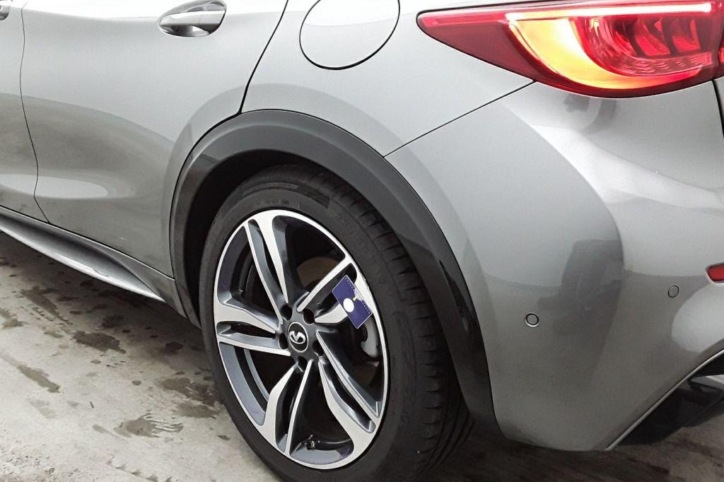 Infiniti Q30 2018 photo 28