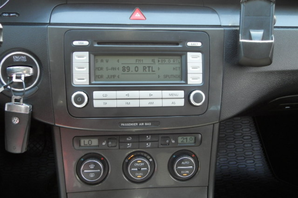 Volkswagen Passat B6 1.6 MPI 2006 photo 4