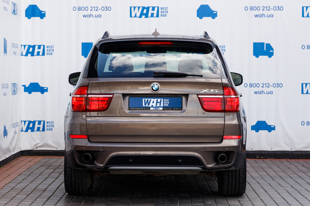 BMW X5 xDrive 35і 2011 photo 3