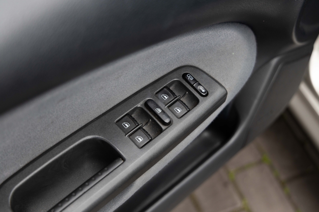 Skoda Octavia 2006 фото 11