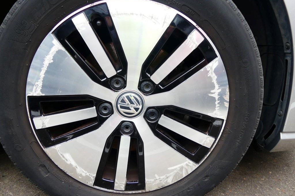 Volkswagen e-Golf 2018 фото 8