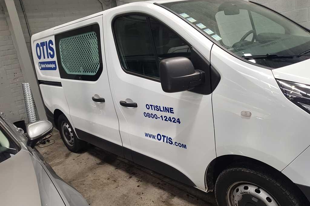 Renault Trafic 2015 photo 41