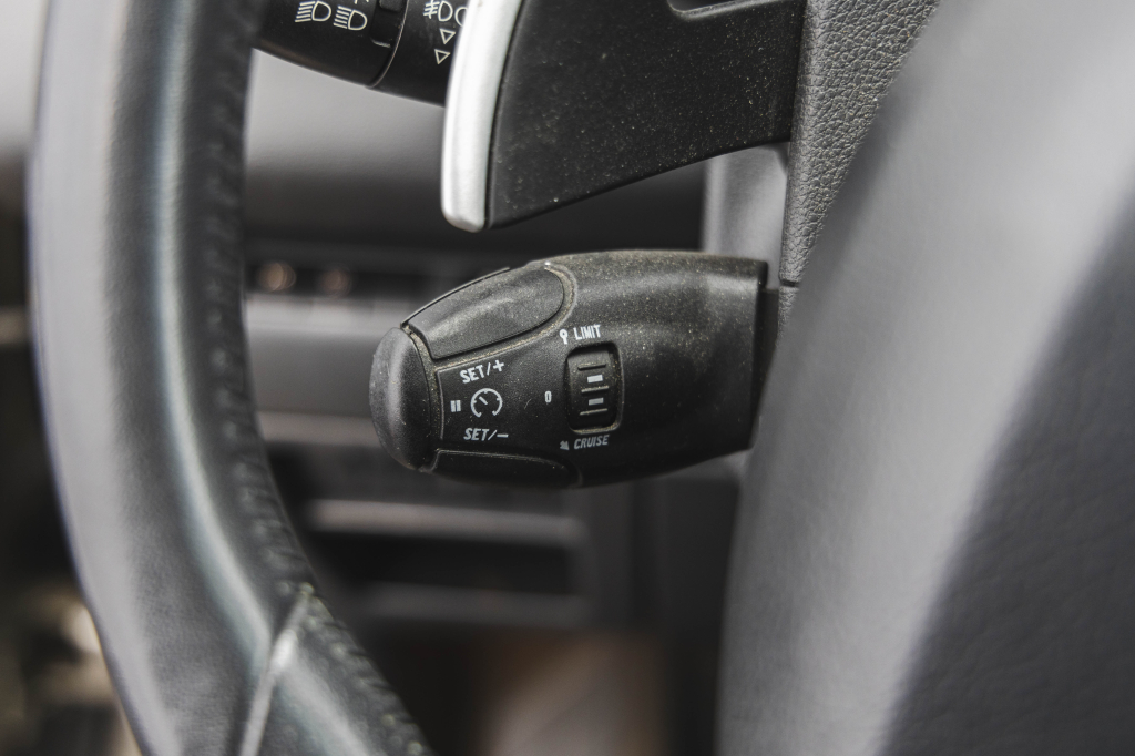 Peugeot 5008 2012 photo 22