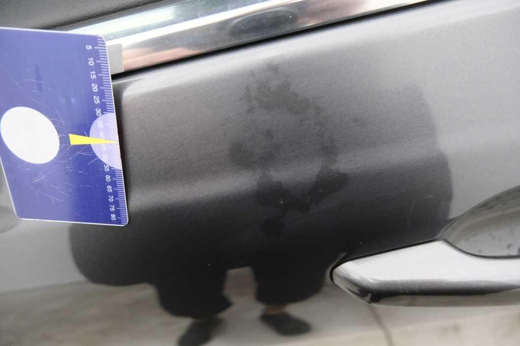 Jaguar XE 2015 photo 30