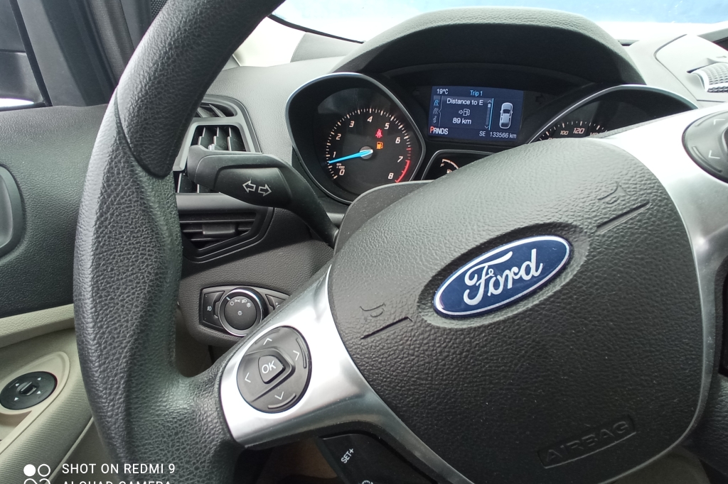 Ford Escape  4WHDR SE 2013 фото 21