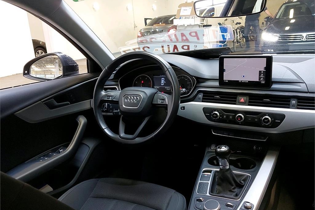 Audi A4 Avant 2016 фото 6
