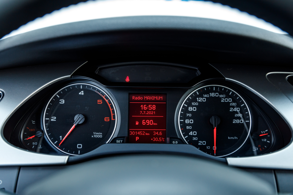 Audi A4 2008 фото 16