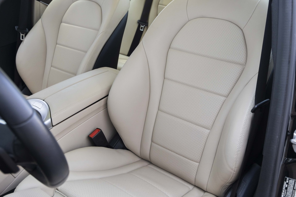 Mercedes-Benz C-Class C300 4Matic 2019 photo 22