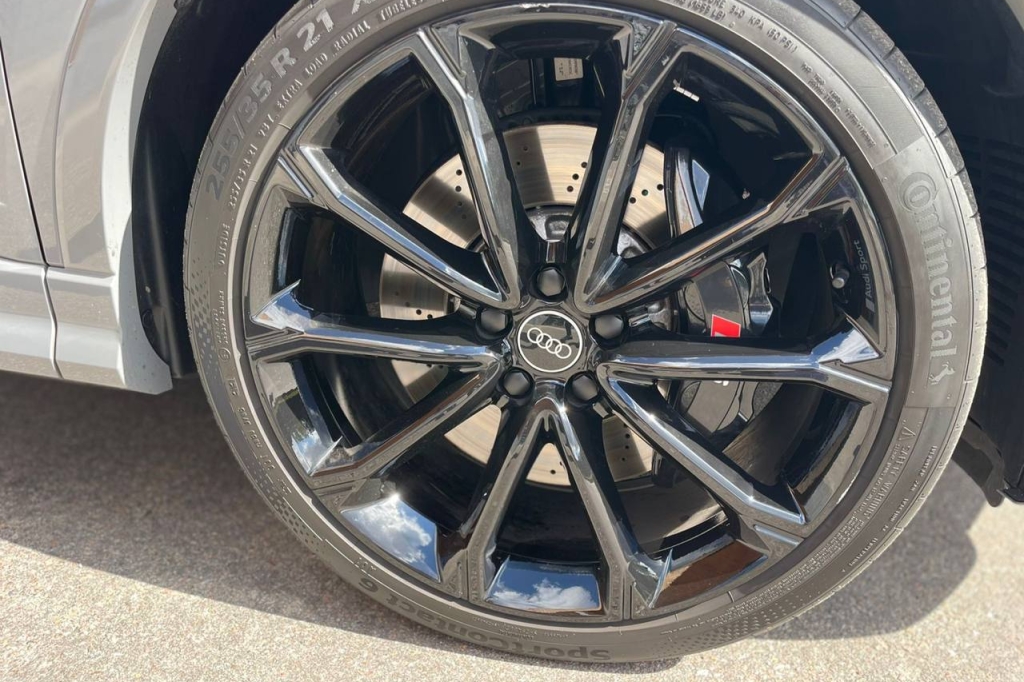 Audi RS Q3 Sportback 2022 photo 8