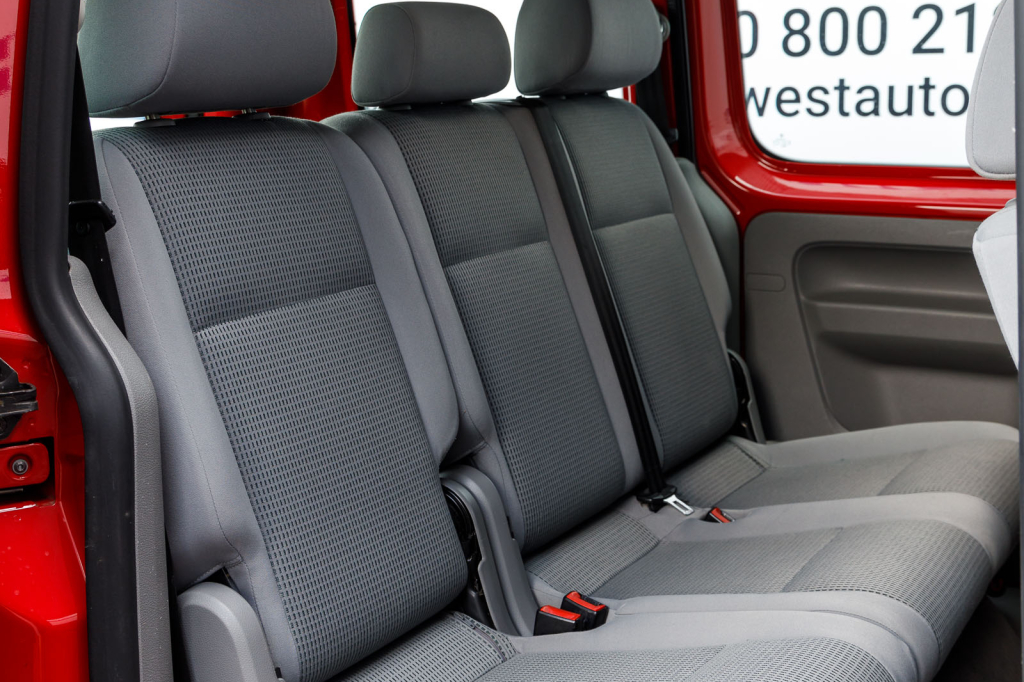 Volkswagen Caddy пасс. Life 2006 photo 19