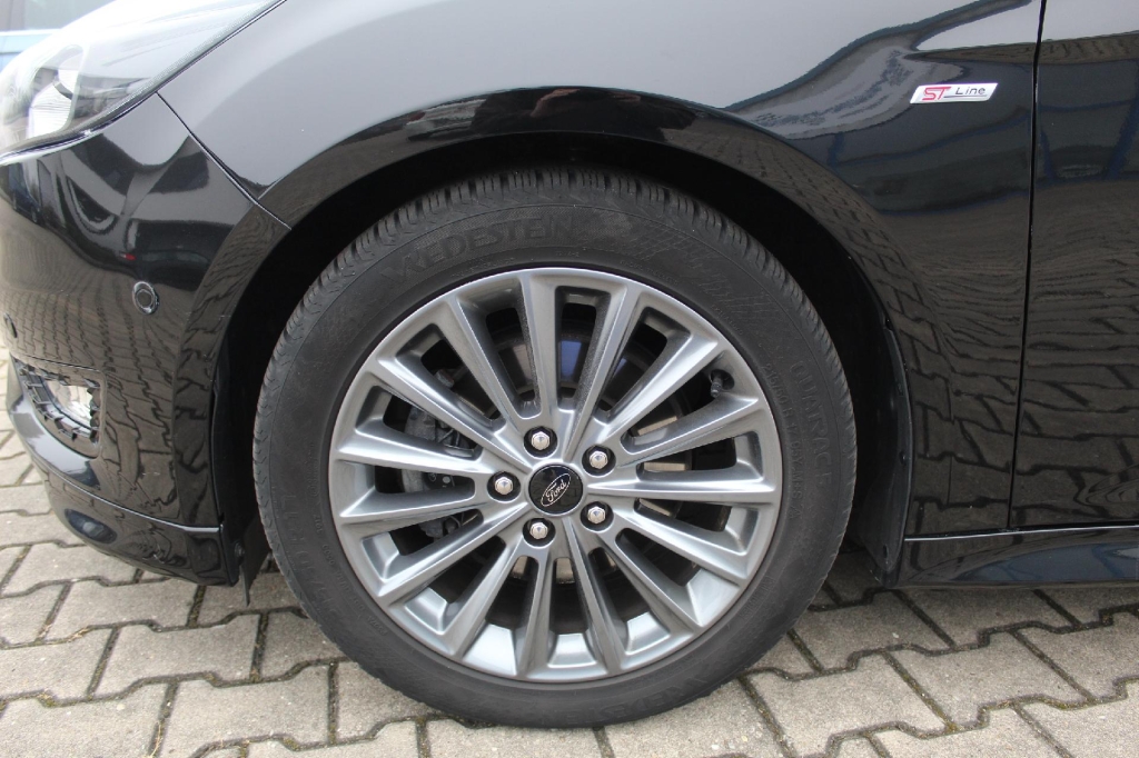 Ford Focus Tunier 2018 фото 9