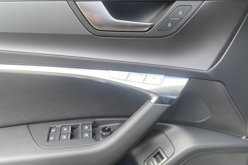 Audi A6 40TDI 2023 фото 8