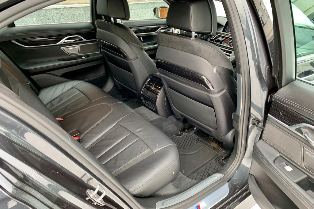 BMW 730 xDrive 2016 photo 25