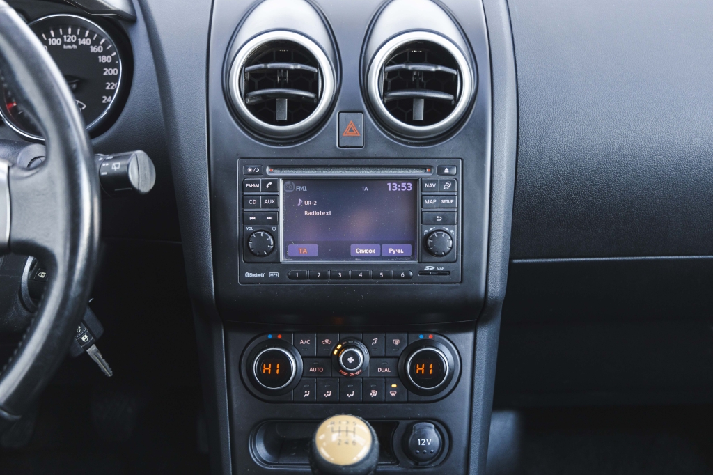 Nissan Qashqai 2012 photo 22