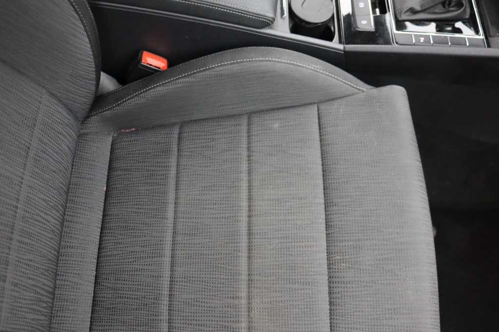 Skoda Superb Combi 2017 фото 29