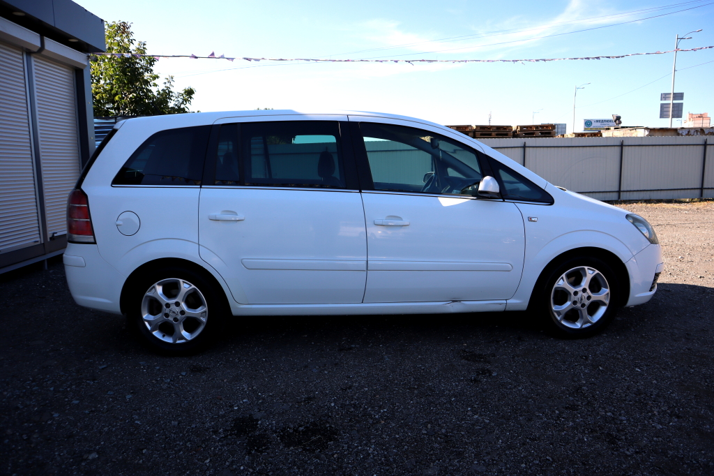 Opel Zafira 2006 фото 8