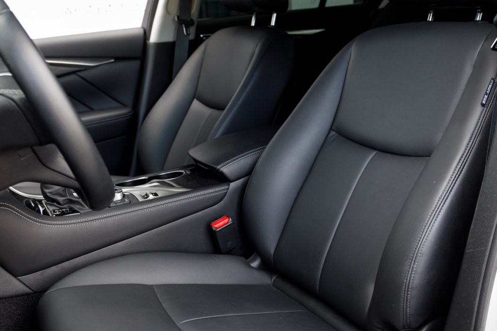 Infiniti Q50 фото 25