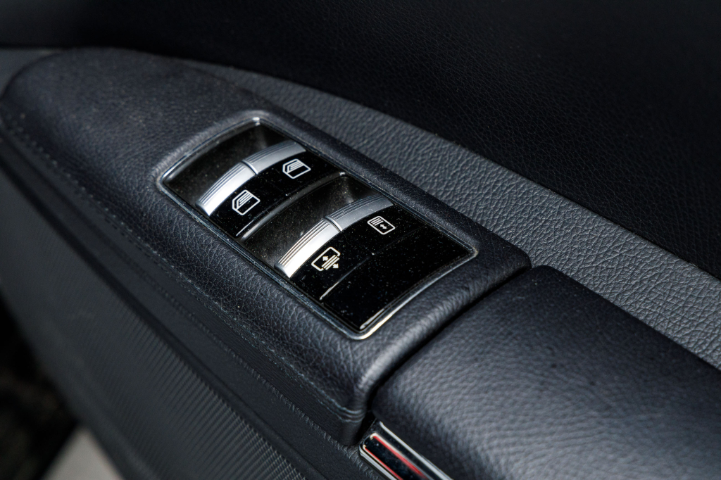 Mercedes-Benz S 350 CDI 2010 photo 30