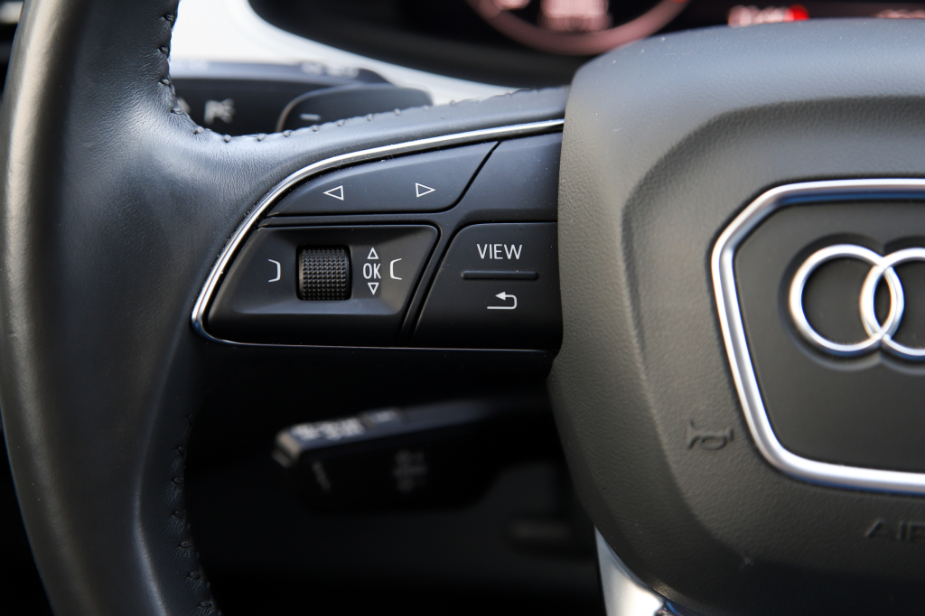 Audi Q7 S line TDI quattro 2017 photo 38