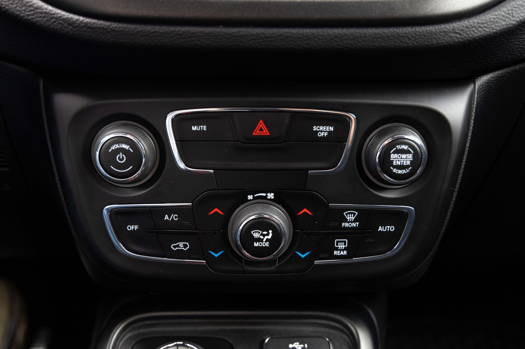 Jeep Compass Trailhawk 2018 фото 28