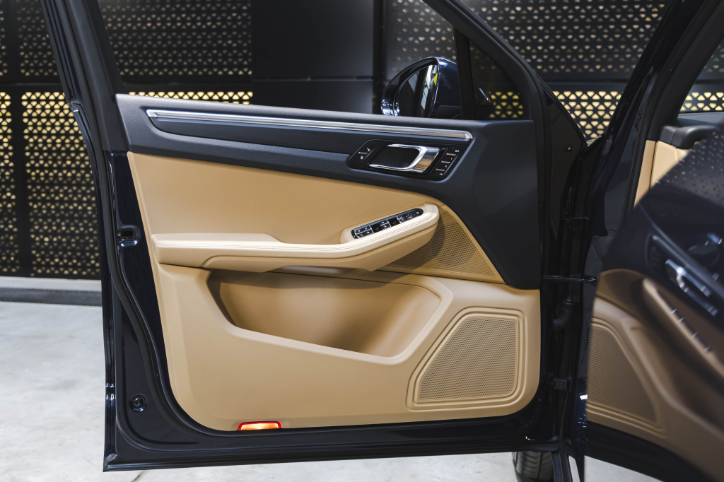 Porsche Macan 2016 photo 16