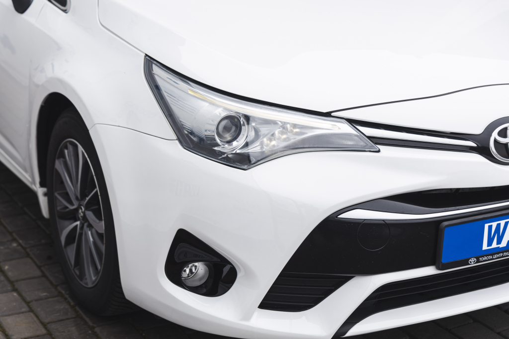 Toyota Avensis 2016 photo 4