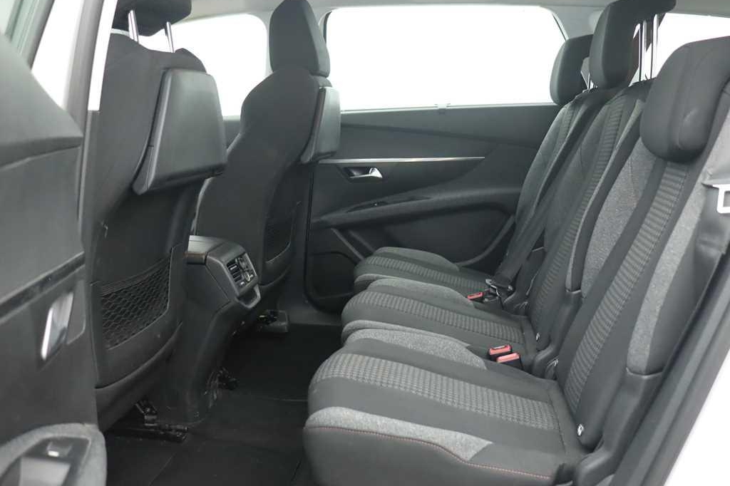 Peugeot 5008 2018 фото 1