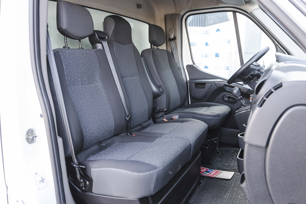 Opel Movano 2019 фото Opel Movano 2019 фото 24