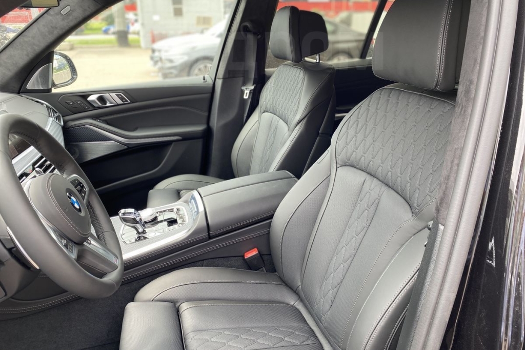 BMW X5 M30D 2021 photo 7