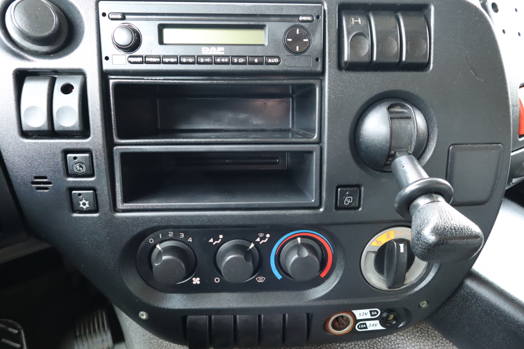 DAF CF 85 360 2010 фото 16