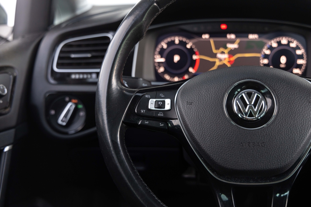 Volkswagen Golf VII R-Line 2017 photo 21