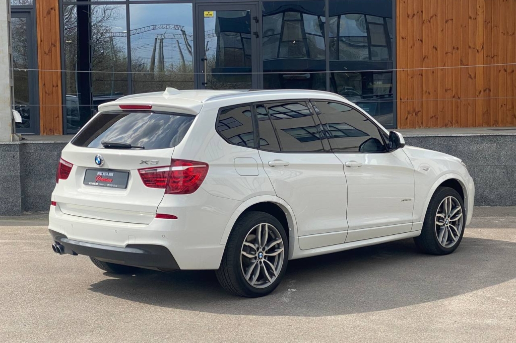 BMW X3 28i AT 2015 photo 3