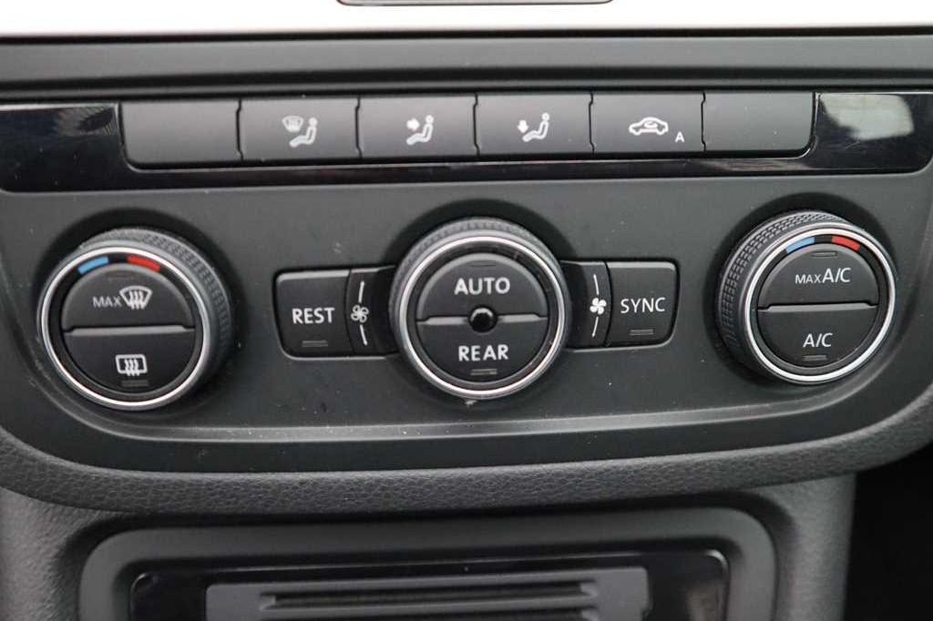 Volkswagen Sharan 2016 photo 12