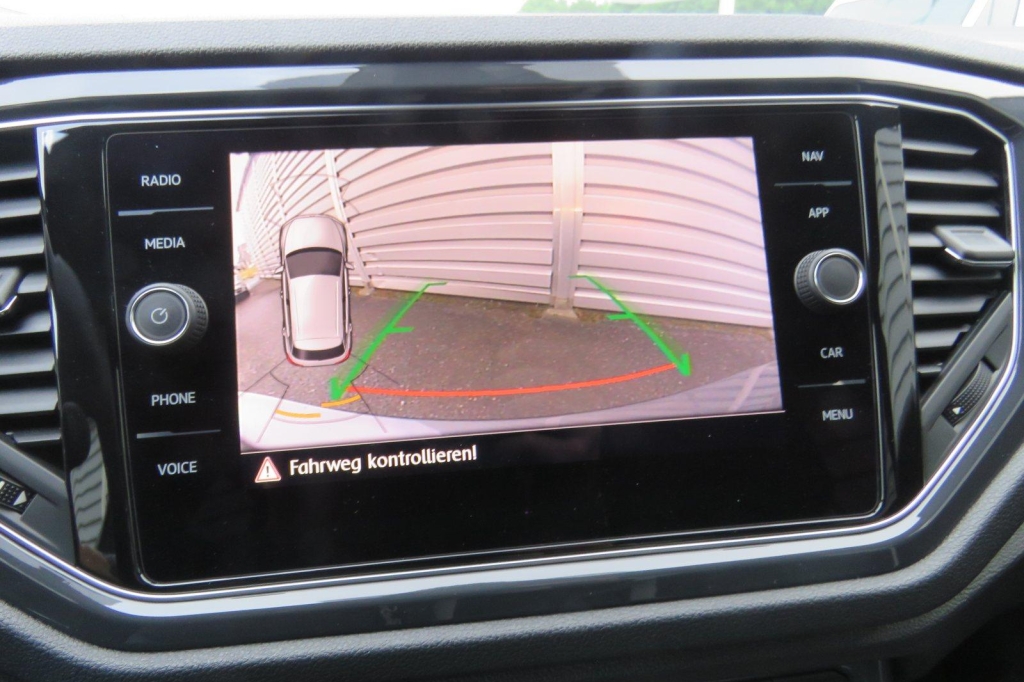 Volkswagen T-Roc 2019 photo 1