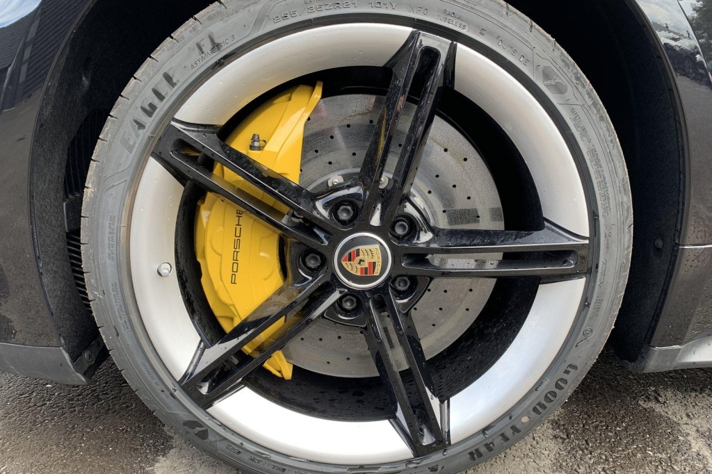 Porsche Taycan S Turbo 2021 photo 1