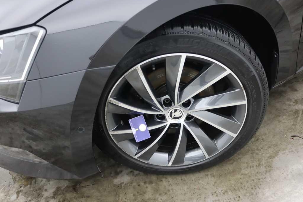Skoda Superb Combi 2016 фото 32