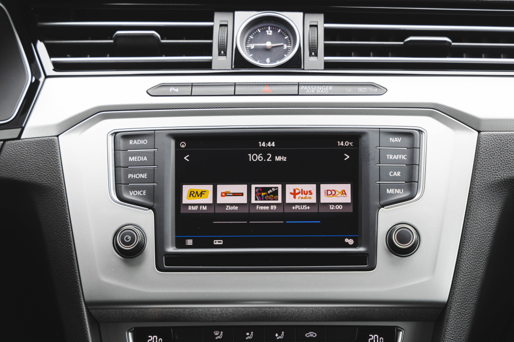 Volkswagen Passat 2016 photo 21