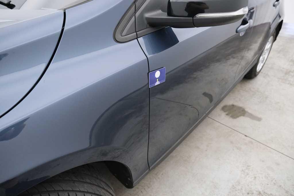 Volvo V40 Cross Country 2017 photo 9