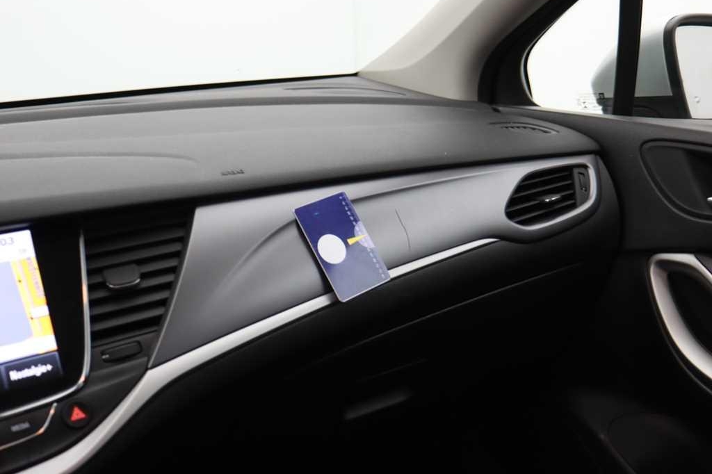 Opel Astra 2018 фото 47