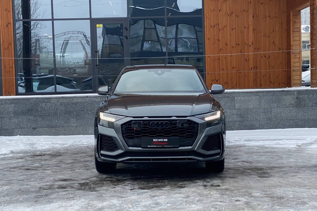 Audi RS Q8 2022 photo 1