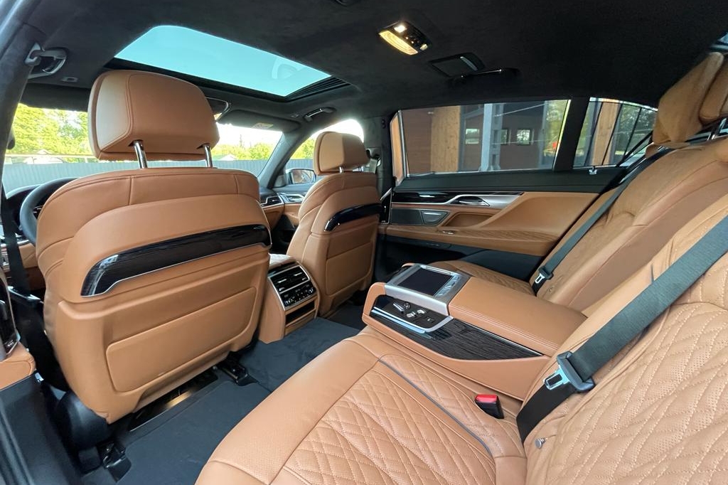 BMW 760 Long XDrive 2022 фото 15