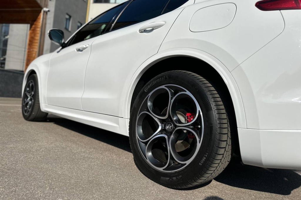 Alfa Romeo Stelvio 2021 photo 7