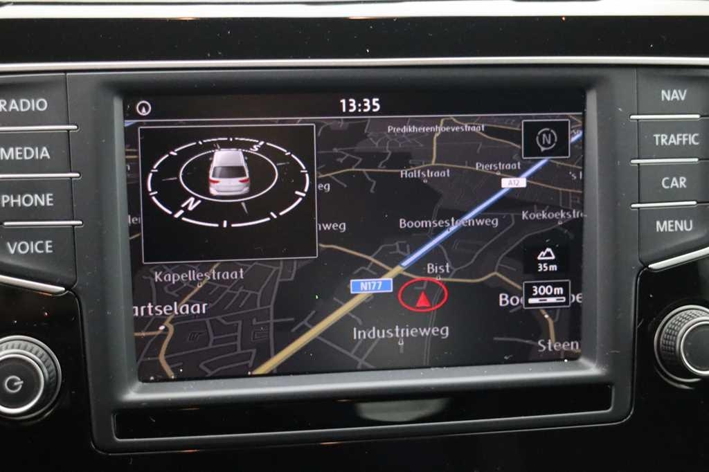 Volkswagen Touran 2016 фото 2