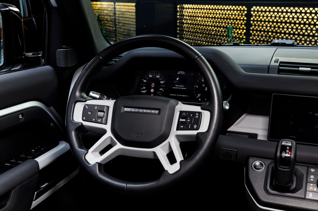 Land Rover Defender First Edition D240 2020 photo 23