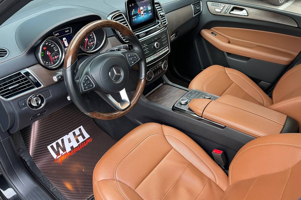 Mercedes-Benz GLS-Class 350 2018 фото Mercedes-Benz GLS-Class 350 2018 фото 13